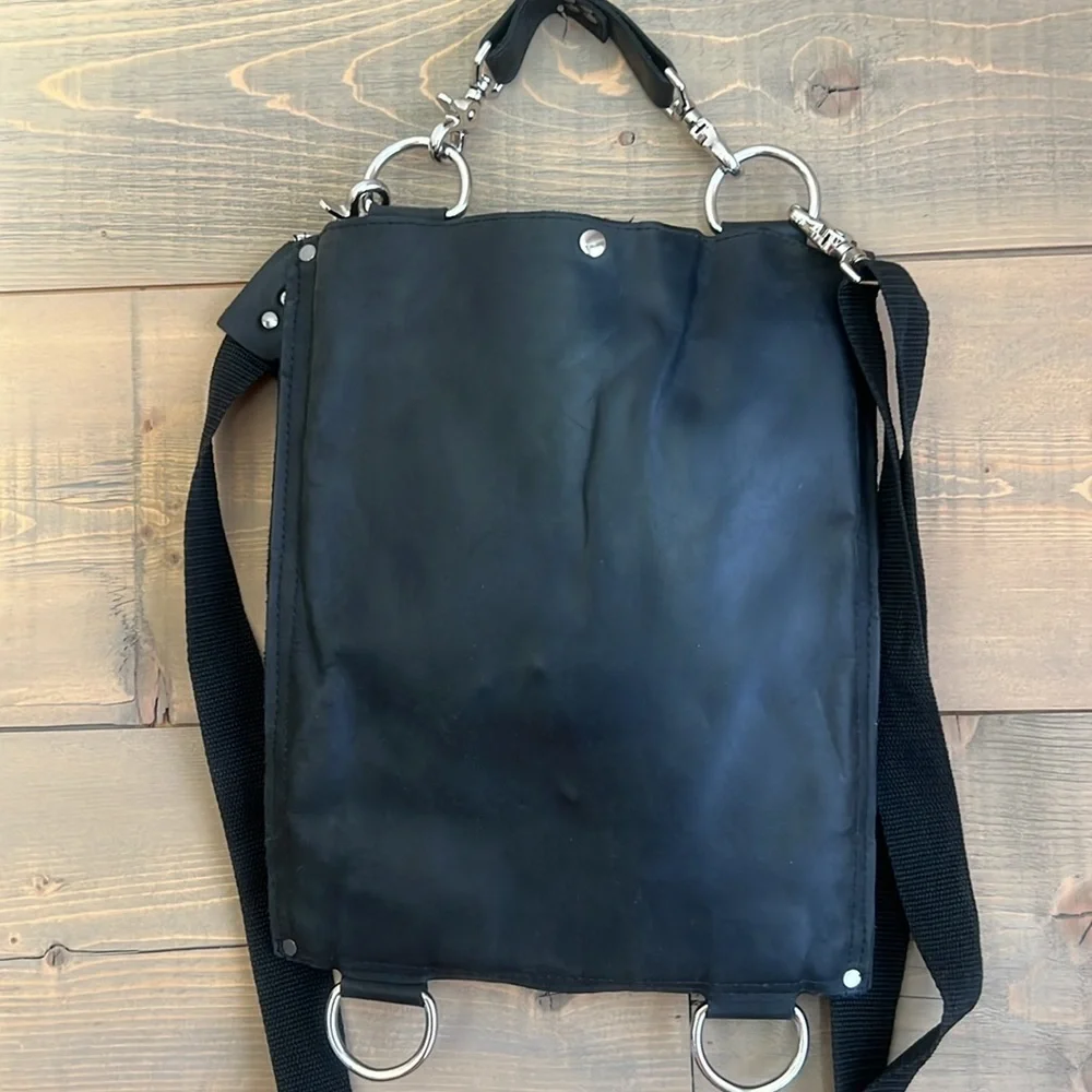 Copper River Company Baxter Messenger Crossbody Black Leather Bag unisex